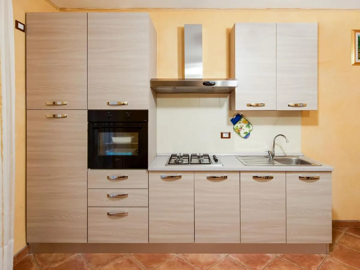 Beautiful Chalet With Swimming Pool In Lombardy Italien