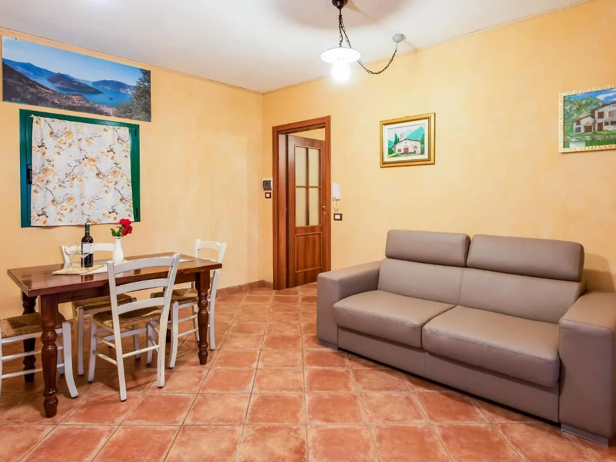 Beautiful Chalet With Swimming Pool In Lombardy